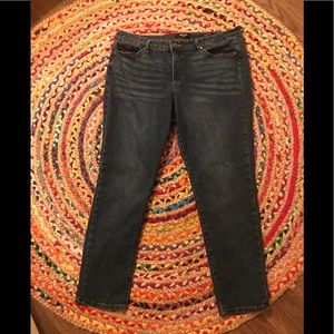 DONATED Nine West jeans - Slim Boyfriend